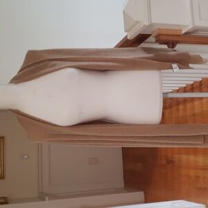 NEW- ITALIC 100% CASHMERE CAMEL COLOR WRAP